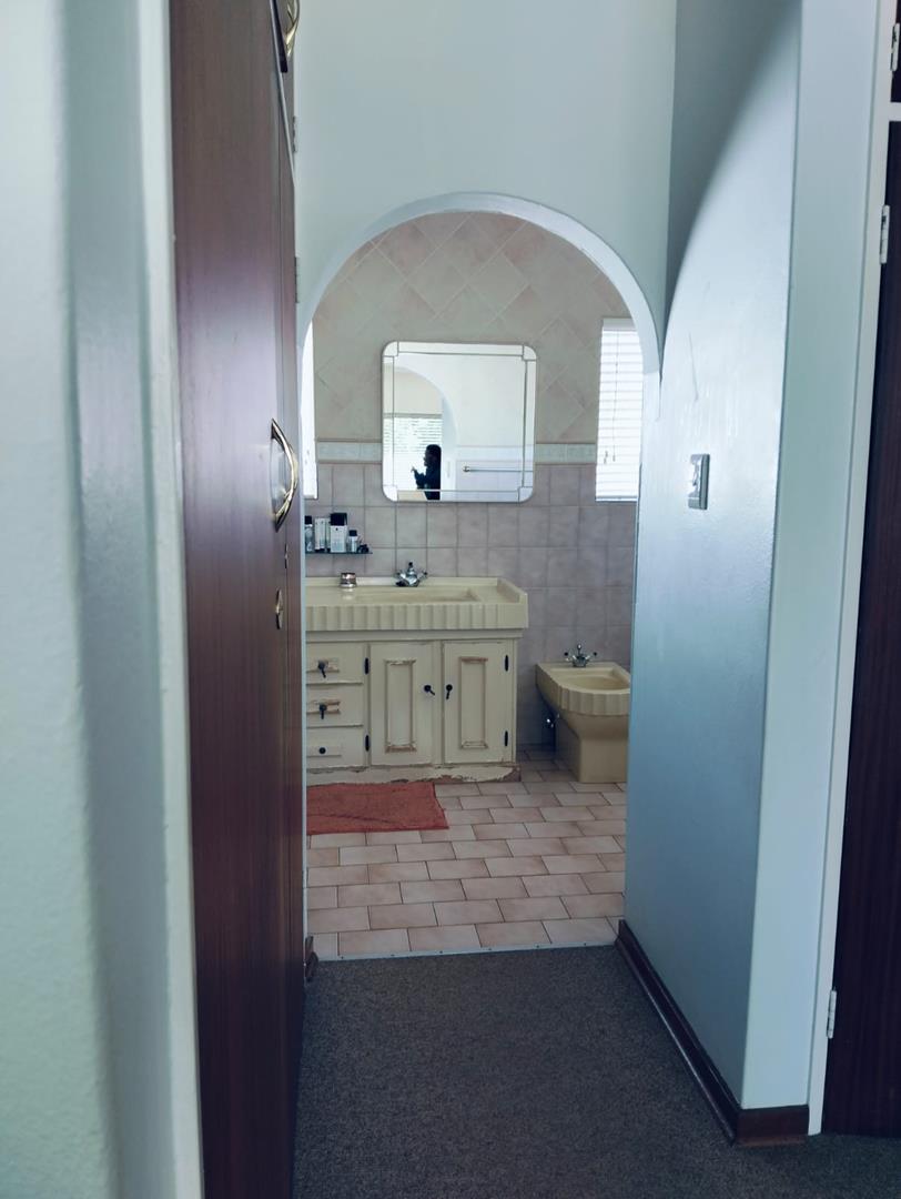 4 Bedroom Property for Sale in Wierdapark Gauteng