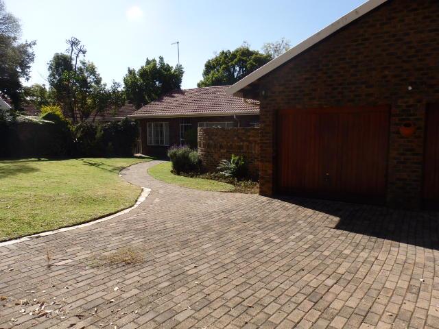 4 Bedroom Property for Sale in Constantia Park Gauteng