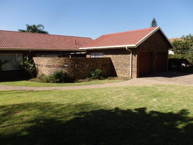 4 Bedroom Property for Sale in Constantia Park Gauteng
