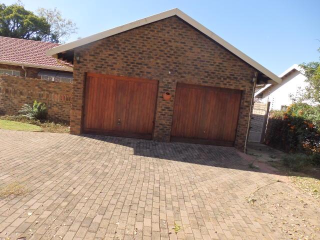 4 Bedroom Property for Sale in Constantia Park Gauteng