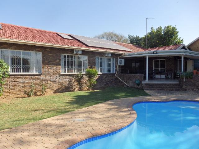4 Bedroom Property for Sale in Constantia Park Gauteng