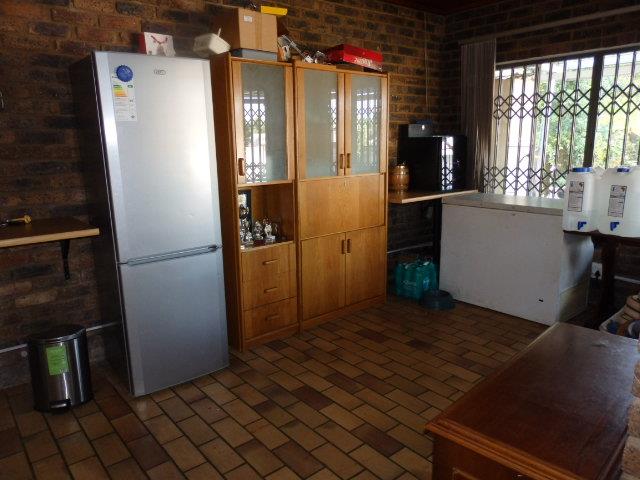 4 Bedroom Property for Sale in Constantia Park Gauteng