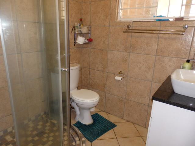 4 Bedroom Property for Sale in Constantia Park Gauteng