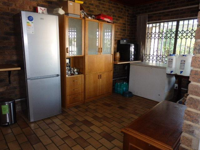 4 Bedroom Property for Sale in Constantia Park Gauteng