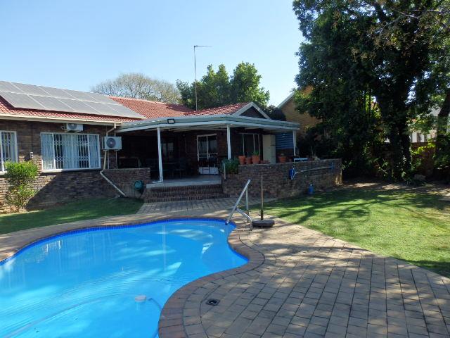 4 Bedroom Property for Sale in Constantia Park Gauteng