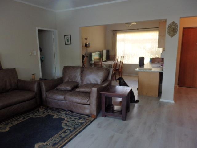 4 Bedroom Property for Sale in Constantia Park Gauteng
