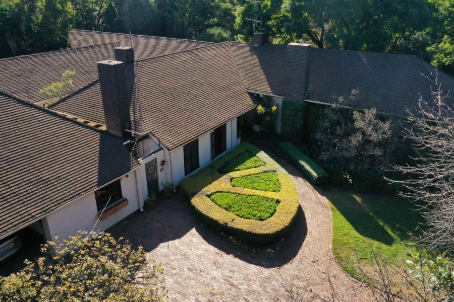 5 Bedroom Property for Sale in Waterkloof Ridge Gauteng