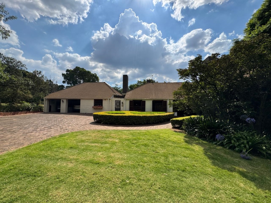 5 Bedroom Property for Sale in Waterkloof Ridge Gauteng