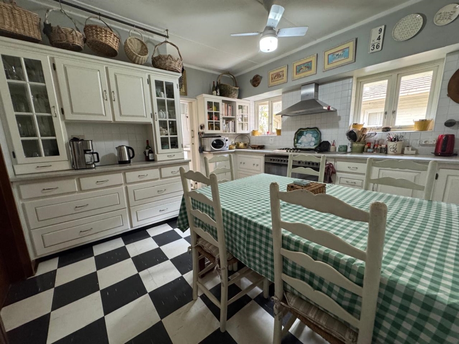 5 Bedroom Property for Sale in Waterkloof Ridge Gauteng