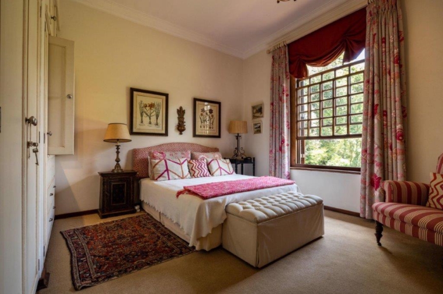 5 Bedroom Property for Sale in Waterkloof Ridge Gauteng