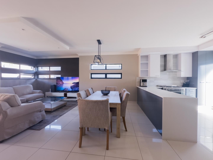 To Let 3 Bedroom Property for Rent in Equestria Gauteng