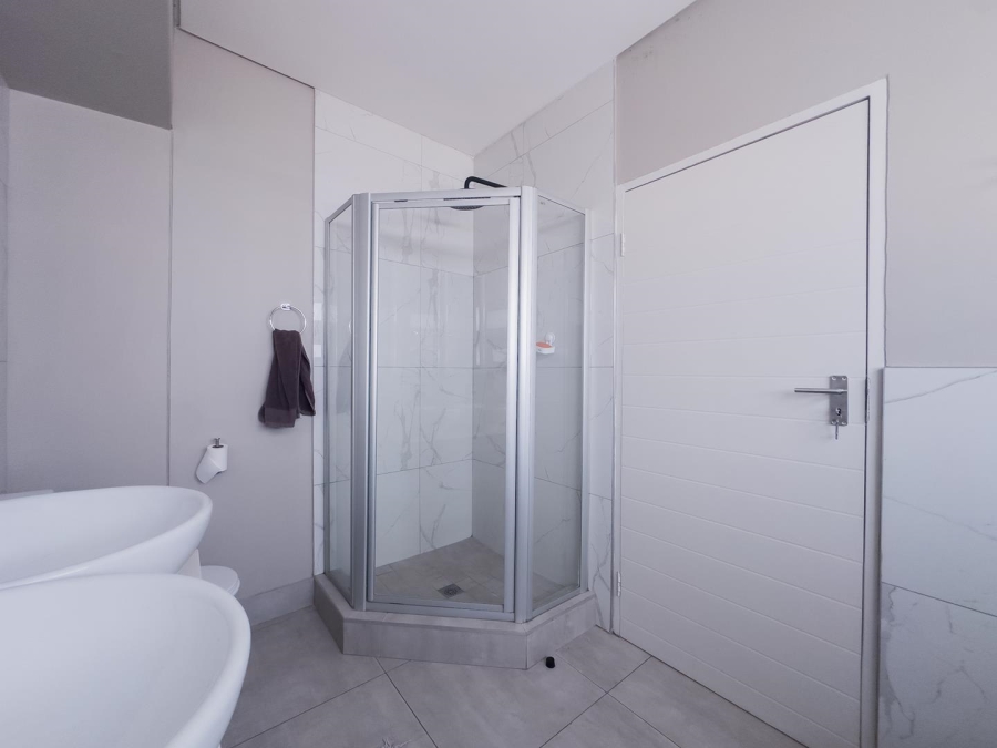 To Let 3 Bedroom Property for Rent in Equestria Gauteng