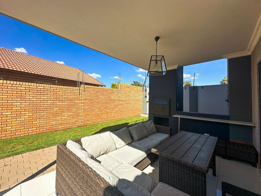 To Let 3 Bedroom Property for Rent in Equestria Gauteng