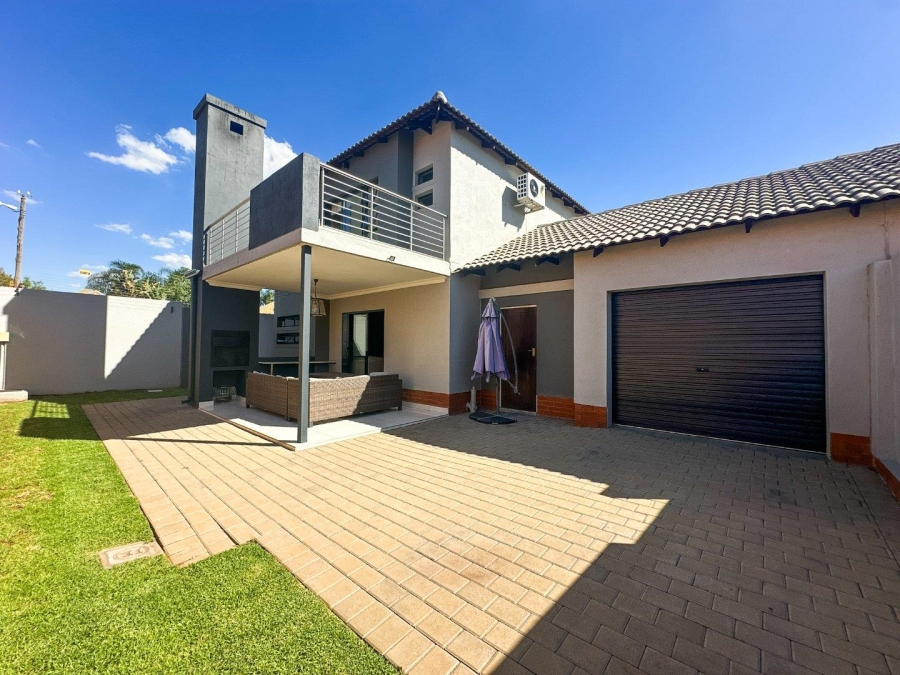To Let 3 Bedroom Property for Rent in Equestria Gauteng