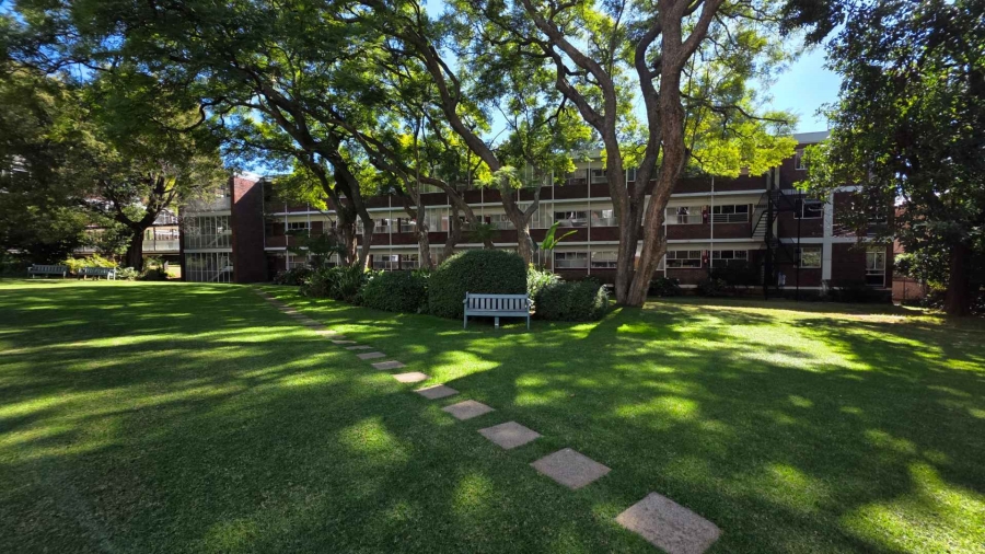 2 Bedroom Property for Sale in Illovo Gauteng
