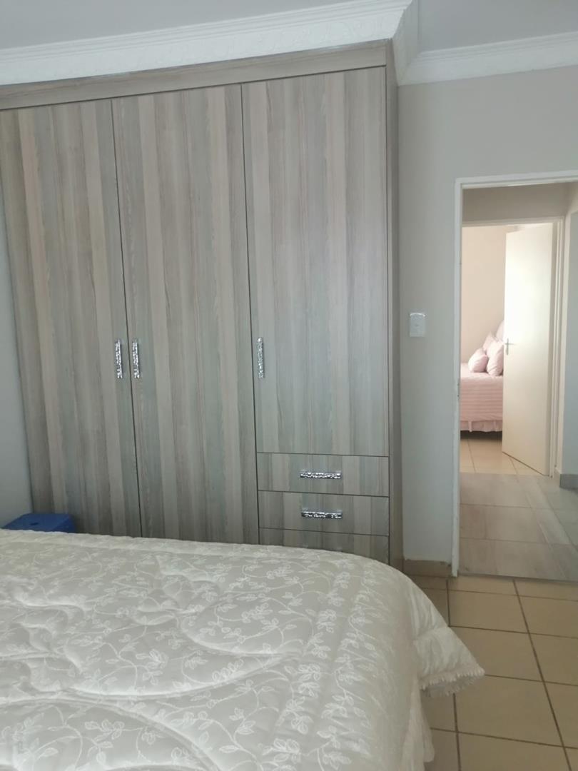 3 Bedroom Property for Sale in Rosslyn Gauteng