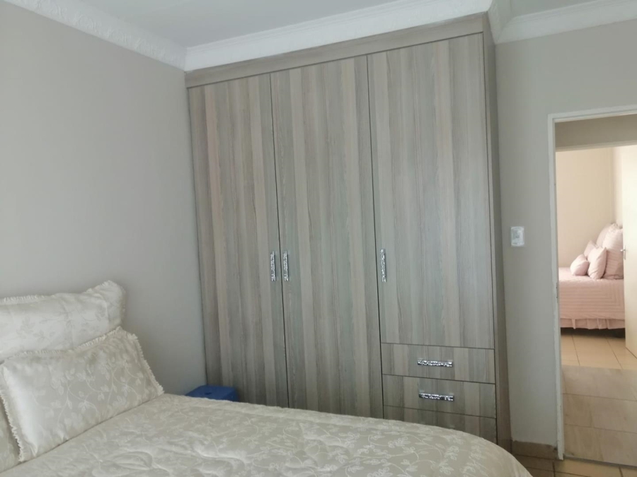 3 Bedroom Property for Sale in Rosslyn Gauteng