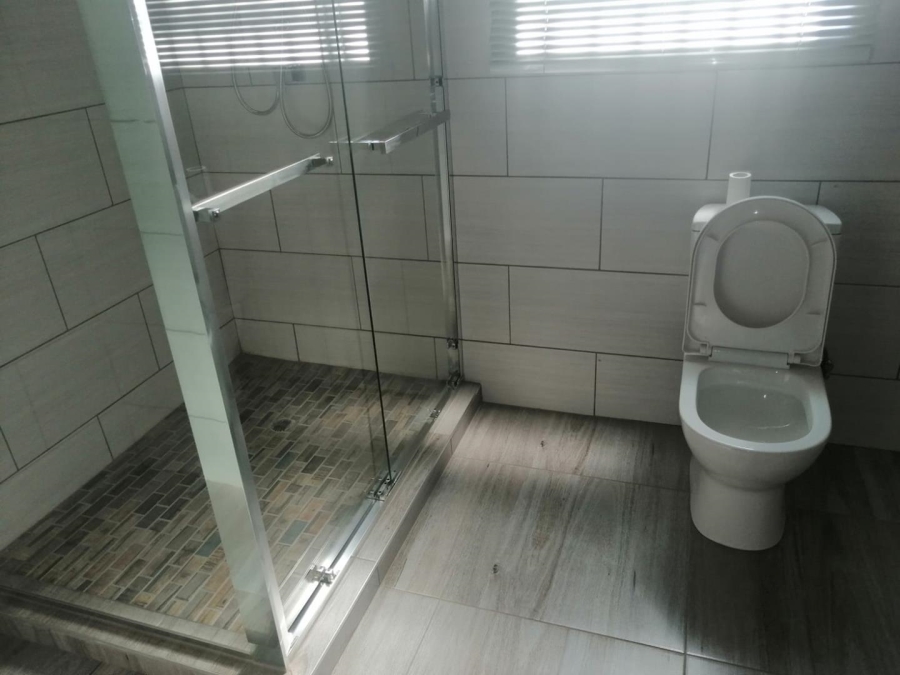 3 Bedroom Property for Sale in Rosslyn Gauteng