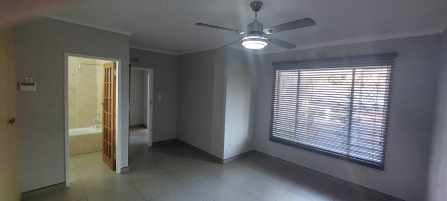 To Let 3 Bedroom Property for Rent in Brackendowns Gauteng