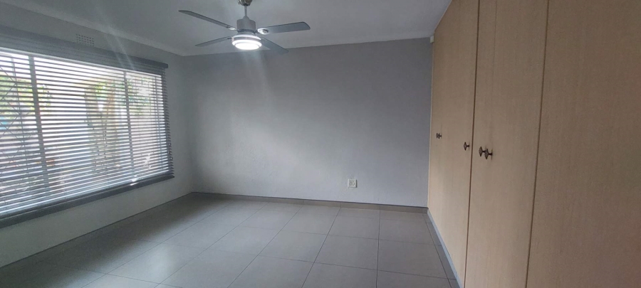 To Let 3 Bedroom Property for Rent in Brackendowns Gauteng