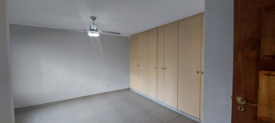 To Let 3 Bedroom Property for Rent in Brackendowns Gauteng
