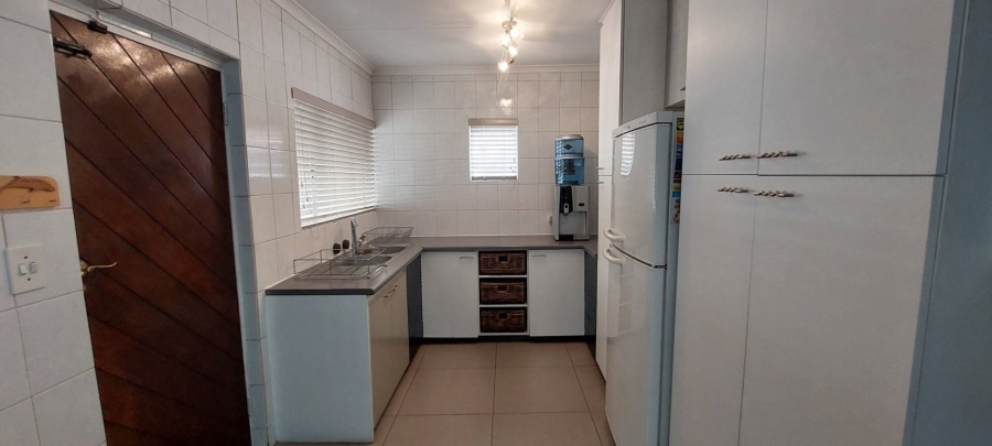 To Let 3 Bedroom Property for Rent in Brackendowns Gauteng