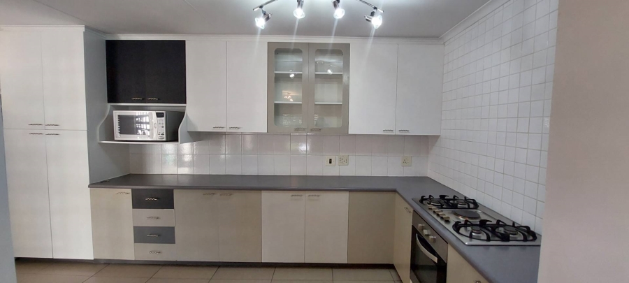To Let 3 Bedroom Property for Rent in Brackendowns Gauteng