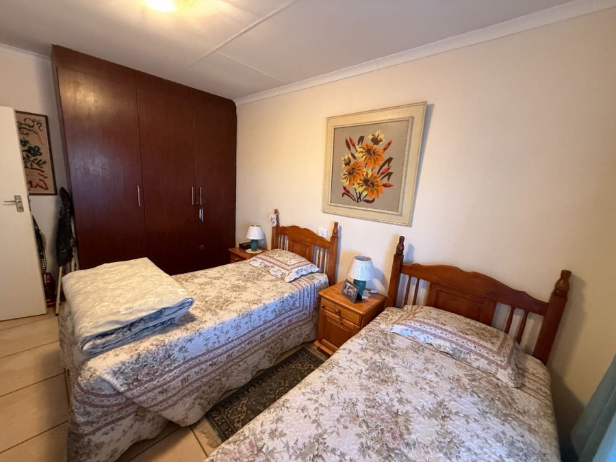 2 Bedroom Property for Sale in Monument Gauteng