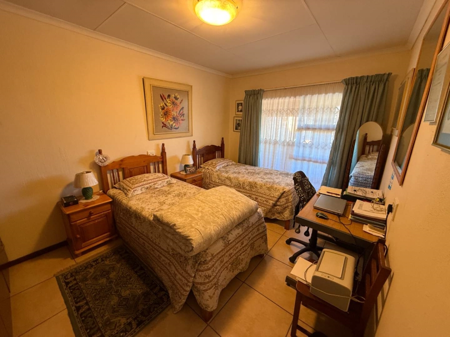 2 Bedroom Property for Sale in Monument Gauteng