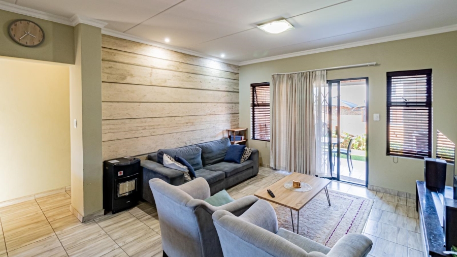 3 Bedroom Property for Sale in Noordwyk Gauteng