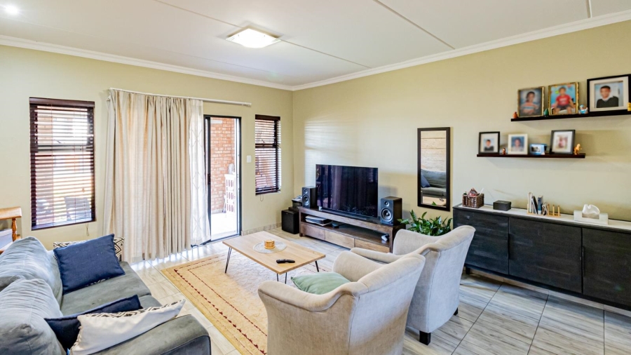 3 Bedroom Property for Sale in Noordwyk Gauteng