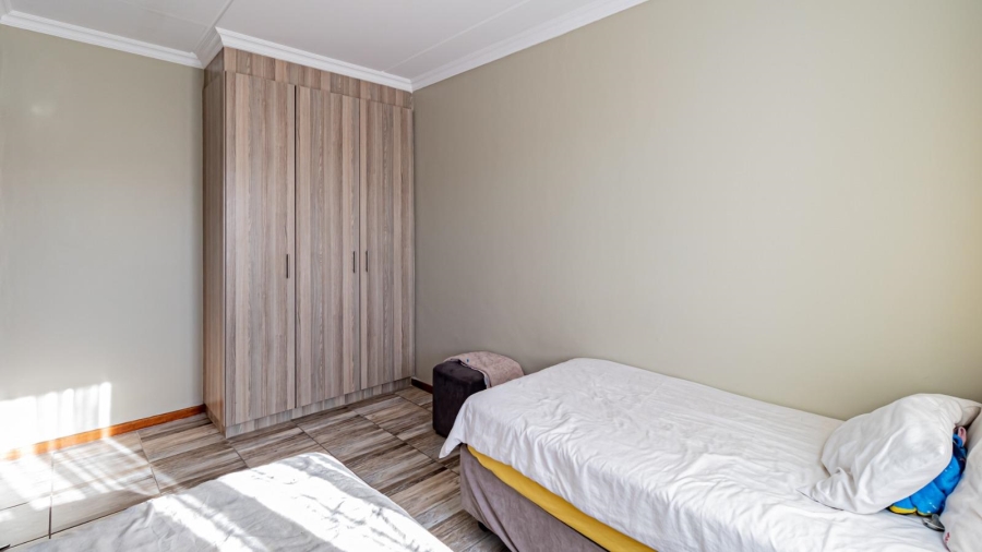 3 Bedroom Property for Sale in Noordwyk Gauteng