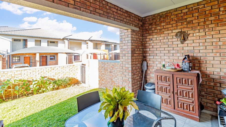3 Bedroom Property for Sale in Noordwyk Gauteng