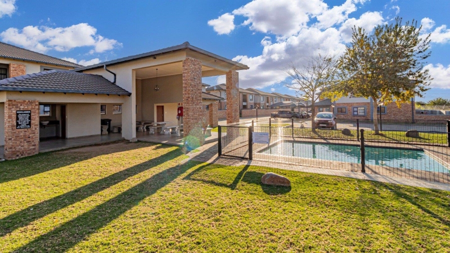 3 Bedroom Property for Sale in Noordwyk Gauteng