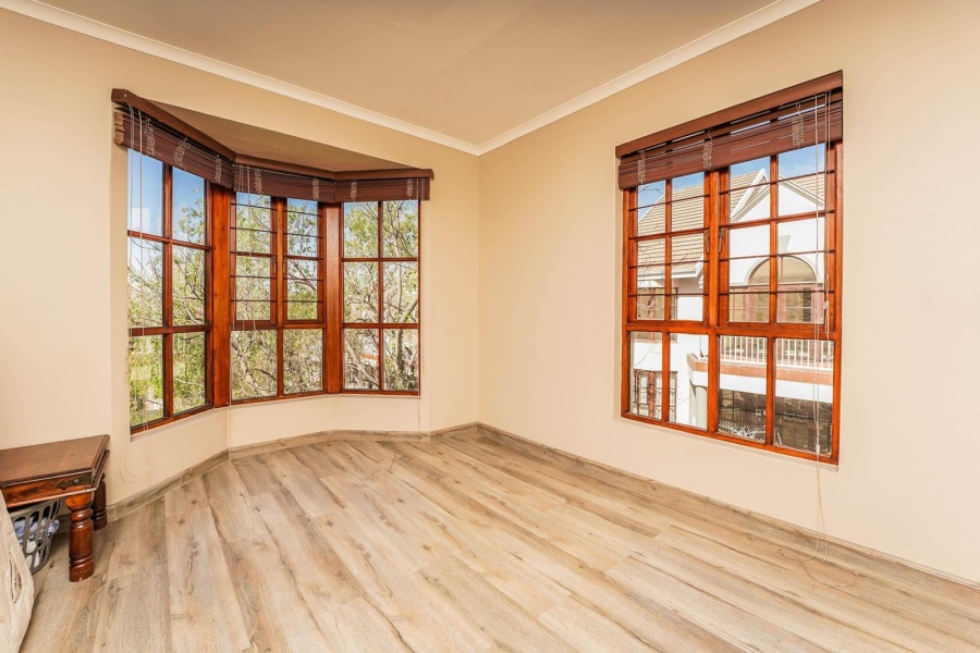 To Let 3 Bedroom Property for Rent in Edenburg Gauteng