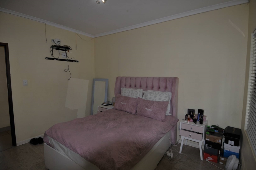5 Bedroom Property for Sale in Moreleta Park Gauteng