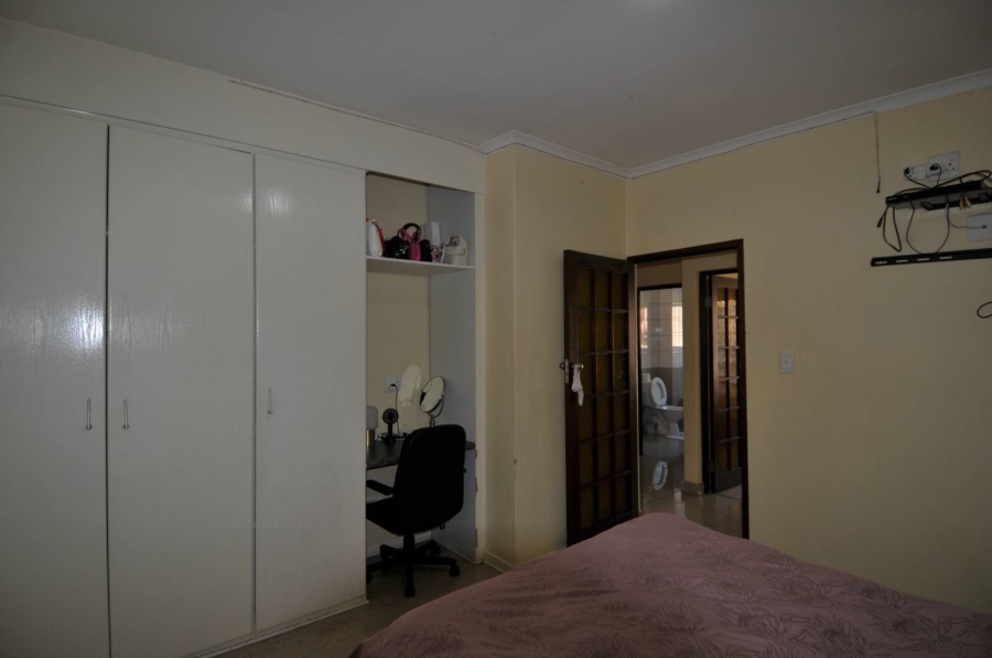 5 Bedroom Property for Sale in Moreleta Park Gauteng