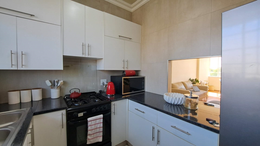 To Let 2 Bedroom Property for Rent in Illovo Gauteng