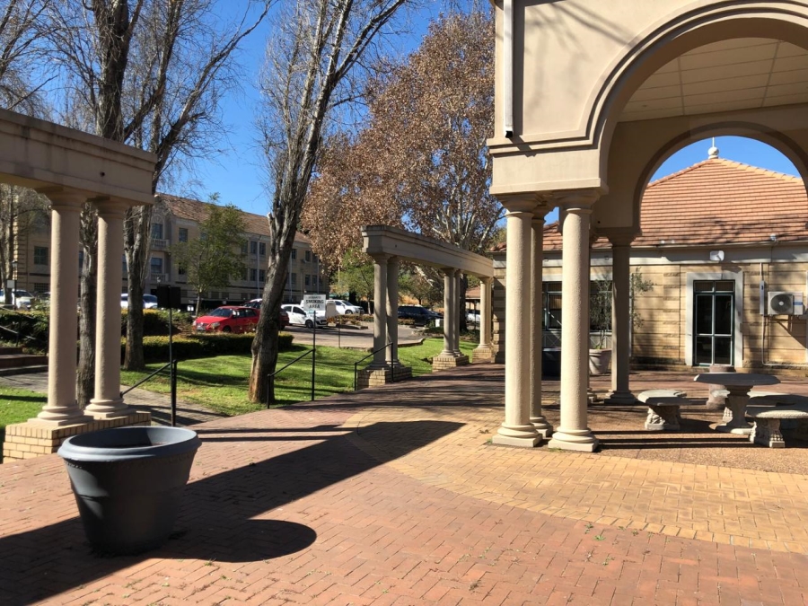 To Let commercial Property for Rent in Dunkeld Gauteng