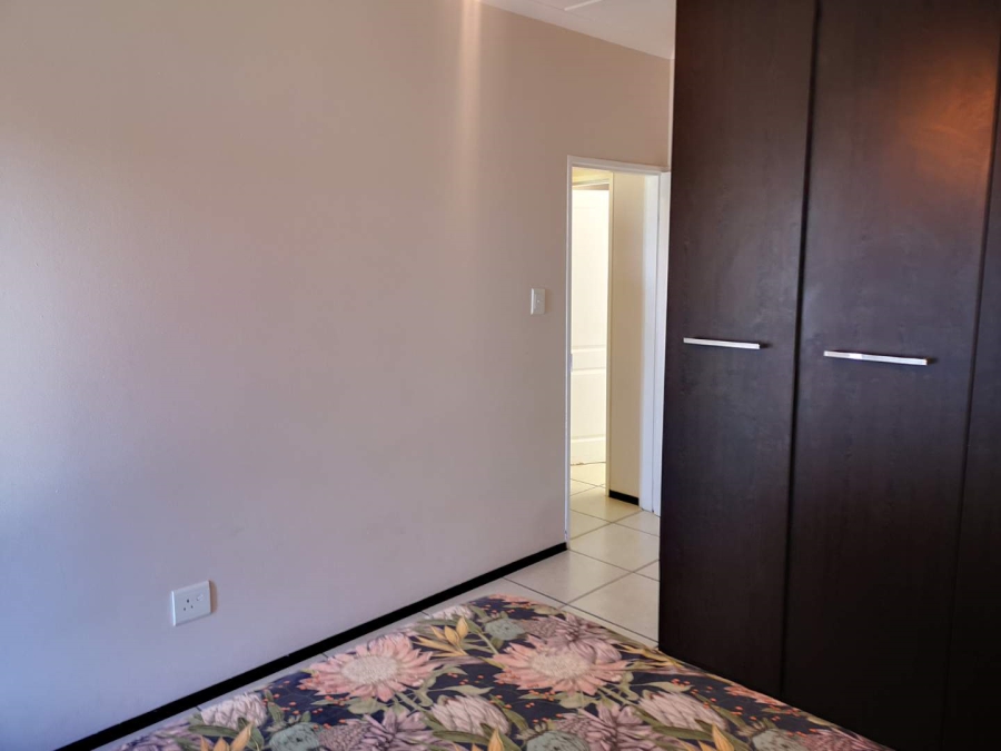 To Let 2 Bedroom Property for Rent in Oakdene Gauteng