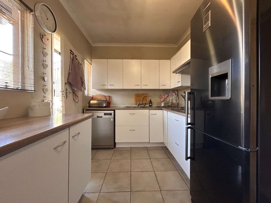 3 Bedroom Property for Sale in Mayberry Park Gauteng