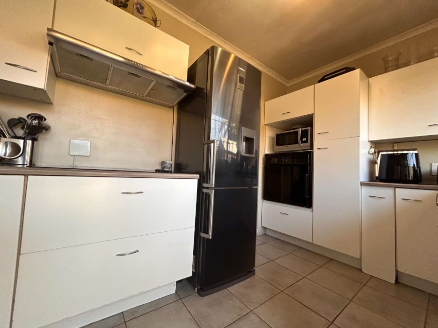 3 Bedroom Property for Sale in Mayberry Park Gauteng