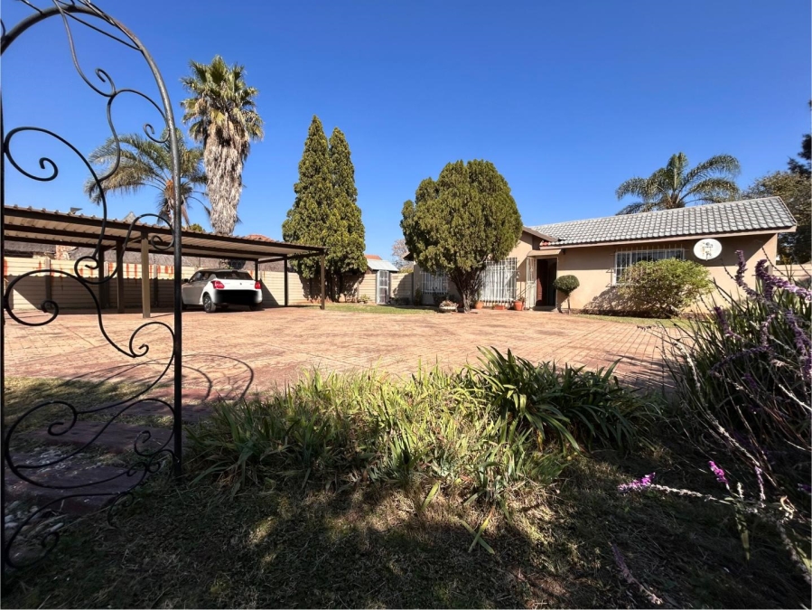 3 Bedroom Property for Sale in Mayberry Park Gauteng