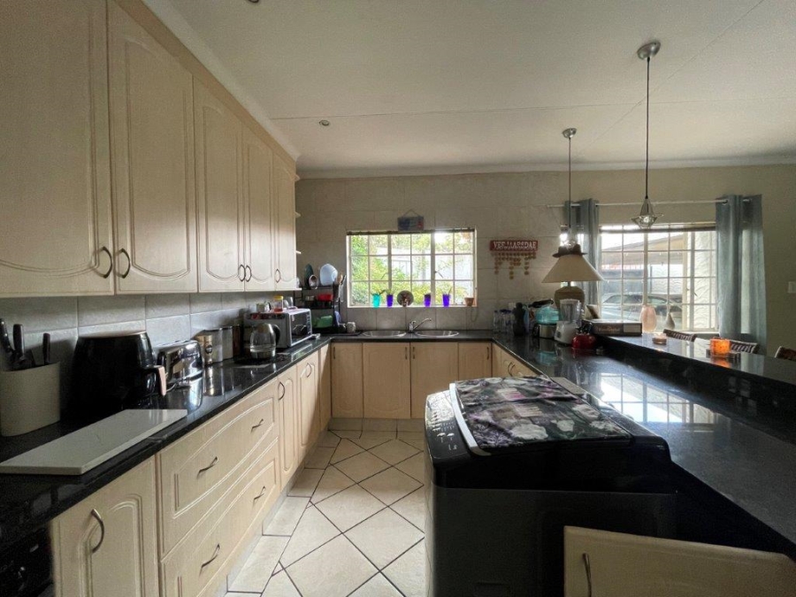 3 Bedroom Property for Sale in Albemarle Gauteng