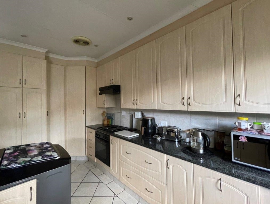 3 Bedroom Property for Sale in Albemarle Gauteng