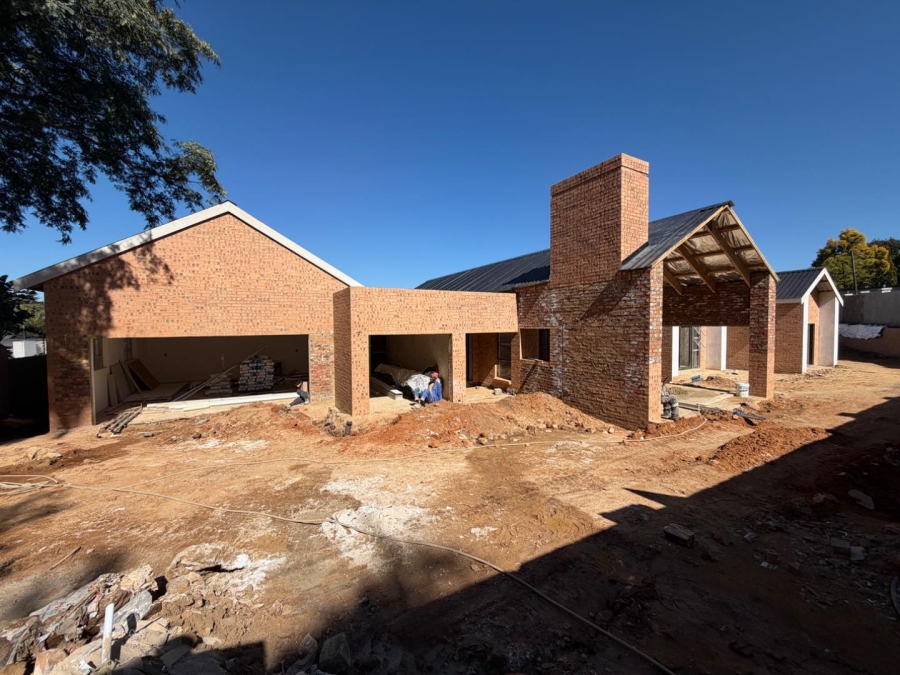 5 Bedroom Property for Sale in Atholl Gauteng