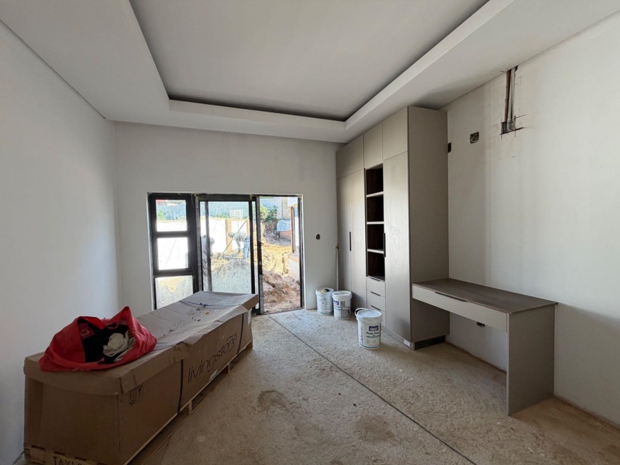 5 Bedroom Property for Sale in Atholl Gauteng