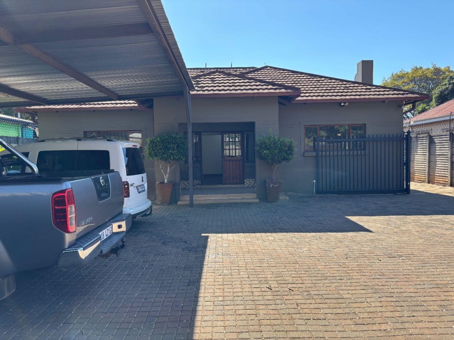4 Bedroom Property for Sale in Riviera Gauteng
