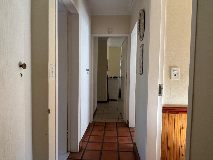 To Let 3 Bedroom Property for Rent in Faerie Glen Gauteng
