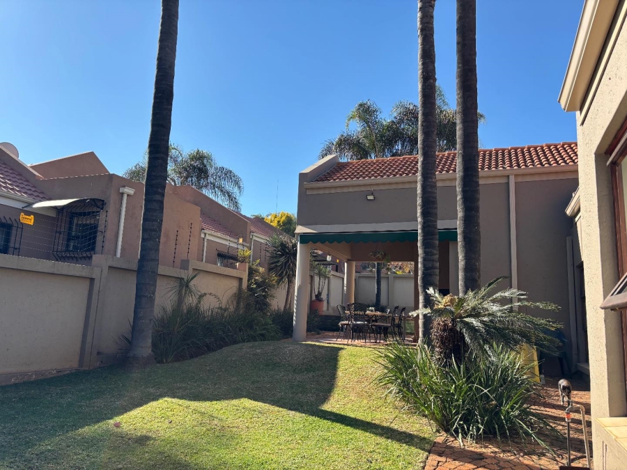 To Let 3 Bedroom Property for Rent in Faerie Glen Gauteng